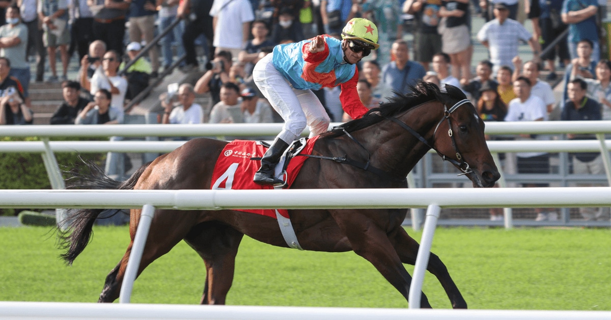 Thumbnail for World’s Top Sprinter Ka Ying Rising Attempts to Conquer Everest